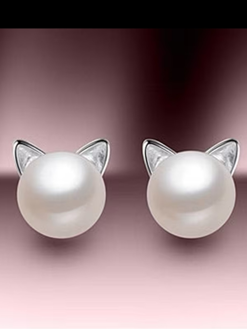🆕NIP: Pearl Cat Ear Studs - White